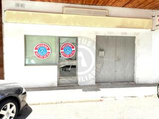 Local Comercial  N/a. Local comercial con cochera junto a la avenida antonio hurtado e