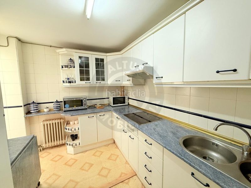 Foto 4bb46c26-9108-4841-a698-eb70fecd4661. Lloguer pis a Centro Cáceres