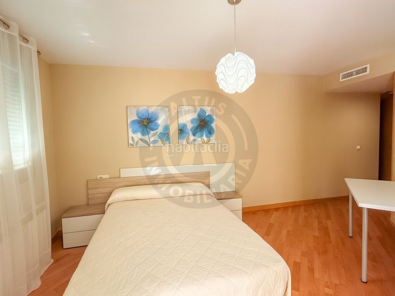 Foto f9ac701c-4683-4320-bf37-e5615eb36855. Rent flat with parking pool in Centro Cáceres