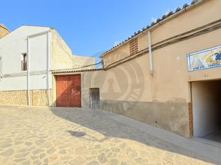 Casa a Calle humilladero 3. Oportunidad única!. edificio de 2 plantas con horno de pan artes