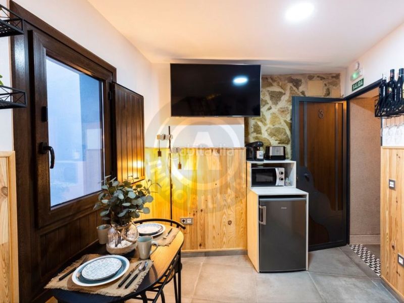 Foto e0eda60a-9bd5-4d54-a7cb-0ebbd3236fcf. Piso venta de edificio con 3 apartamentos turísticos . en Cáceres