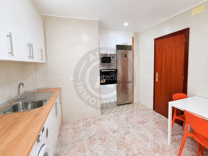 Foto efd22ed5-fe20-4e83-87d5-a6759e6630cf. Rent flat in Centro Cáceres