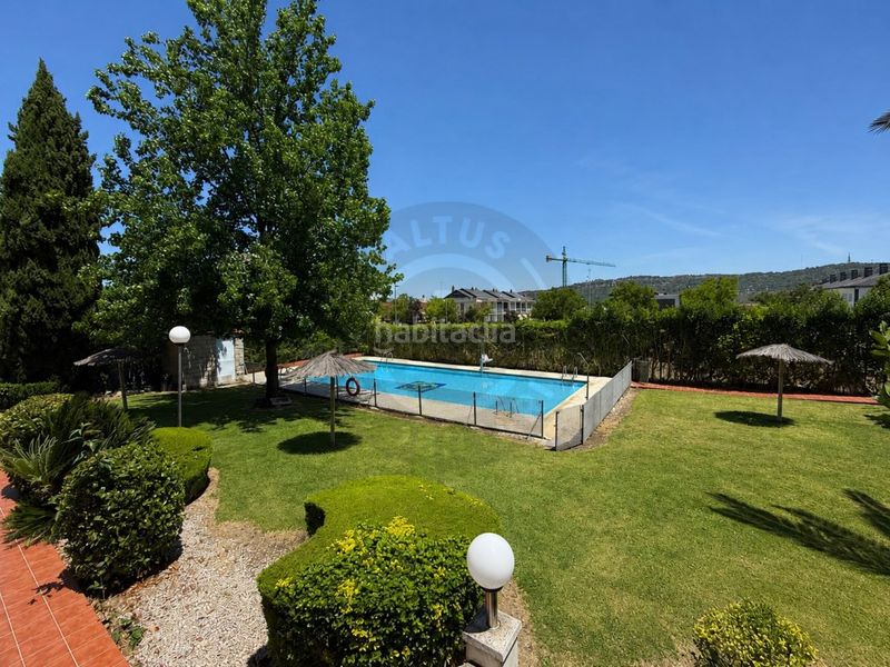 Foto 63fa1405-e912-4213-9fc3-418ce9d3f905. Pis amb aparcament piscina a nuevo Cáceres Cáceres