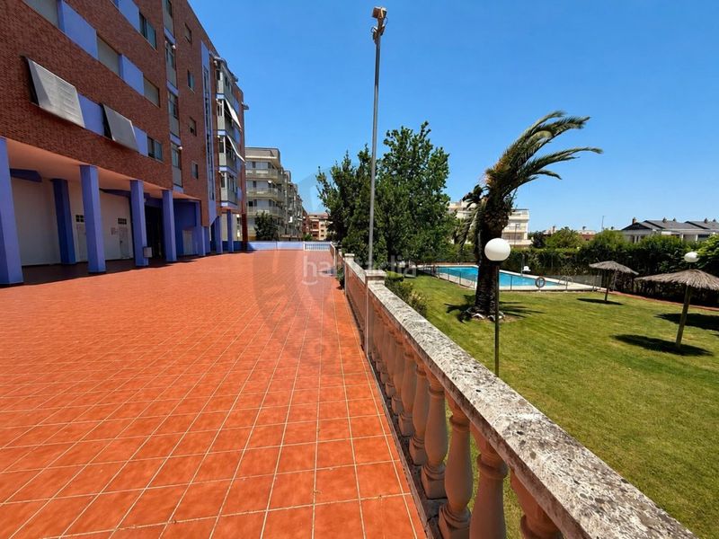Foto 6d5a5881-f228-4992-904b-98f5d49f7073. Pis amb aparcament piscina a nuevo Cáceres Cáceres