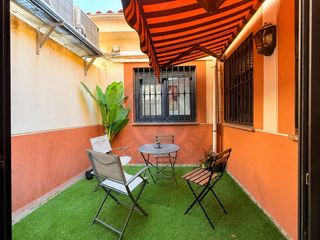 Affitto Appartamento in Casco Antiguo. Alquiler casa para estudiantes de 3 dormitorios en zona de san b