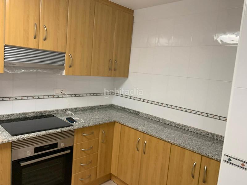 Foto 2b9b9e63-c808-4b3d-b4b7-0e20d2f0a180. Reihenhaus in calle isla plana 2 in Mazarrón casco urbano Mazarrón