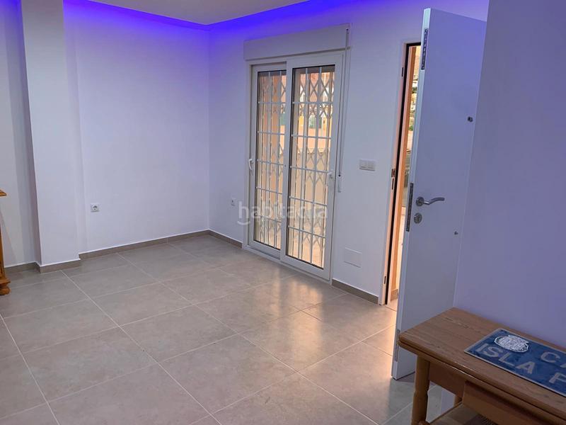 Foto abb2ddd6-111a-4a75-840c-891b4f76f481. Reihenhaus in calle isla plana 2 in Mazarrón casco urbano Mazarrón