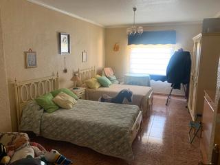 Casa a schiera en Calle cuba 42. Chalet adosado en las torres de cotillas