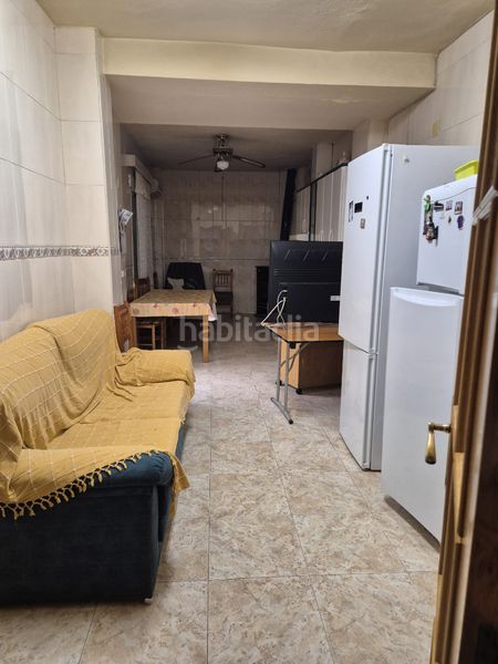Foto 9a1bfa8b-dae3-49aa-9941-a59b367e2d2d. Casa adossada amb xemeneia aparcament a Ceutí