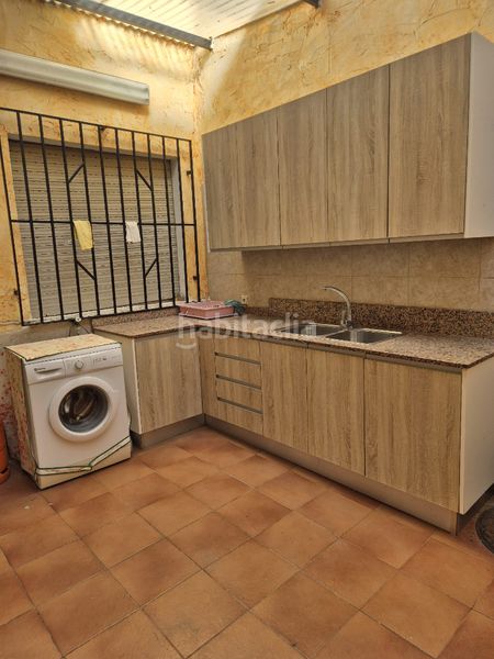 Foto ab31518b-a04c-44c3-b7ff-41e03fc83fb6. Casa adossada amb xemeneia aparcament a Ceutí