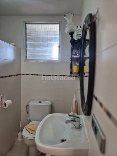 Foto dc520ede-b54d-4048-bf04-d3d094dfc146. Casa adossada amb xemeneia aparcament a Ceutí