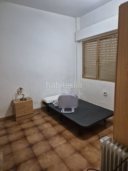 Foto ed937b56-0b10-446c-8929-85e3f4844ff8. Casa adossada amb xemeneia aparcament a Ceutí