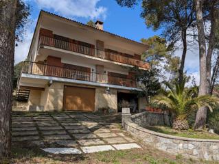 Chalet à Corbera de Llobregat. Oportunidad en can margarit casa familiar casa de 2002 m2 en cor