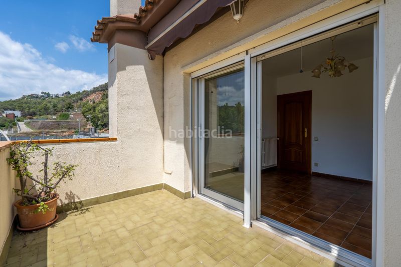 Foto 4dcd322c-42a4-4e7e-8cce-69ce0e13d1fc. Casa adosada casa esquinera en venta en la palma de cervelló con jardín, piscina, soleada, exterior, zona barbacoa, terrazas, garaje en Palma de Cervelló (La)