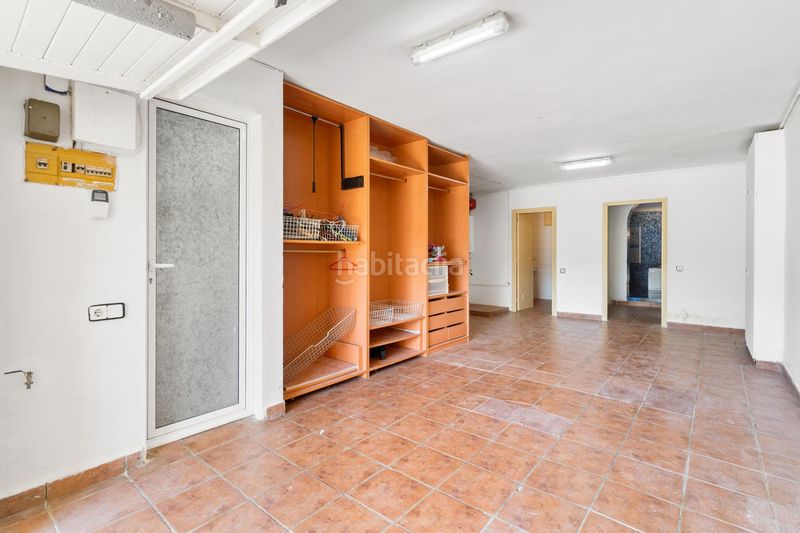 Foto aa1cff3b-83d5-443d-95cd-a7668c53cc70. Casa adosada casa esquinera en venta en la palma de cervelló con jardín, piscina, soleada, exterior, zona barbacoa, terrazas, garaje en Palma de Cervelló (La)