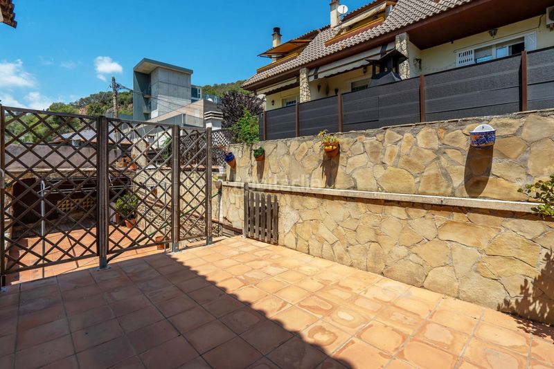 Foto afa6d0d3-d12c-49d6-9cd2-107d1b7b7f63. Casa adosada casa esquinera en venta en la palma de cervelló con jardín, piscina, soleada, exterior, zona barbacoa, terrazas, garaje en Palma de Cervelló (La)