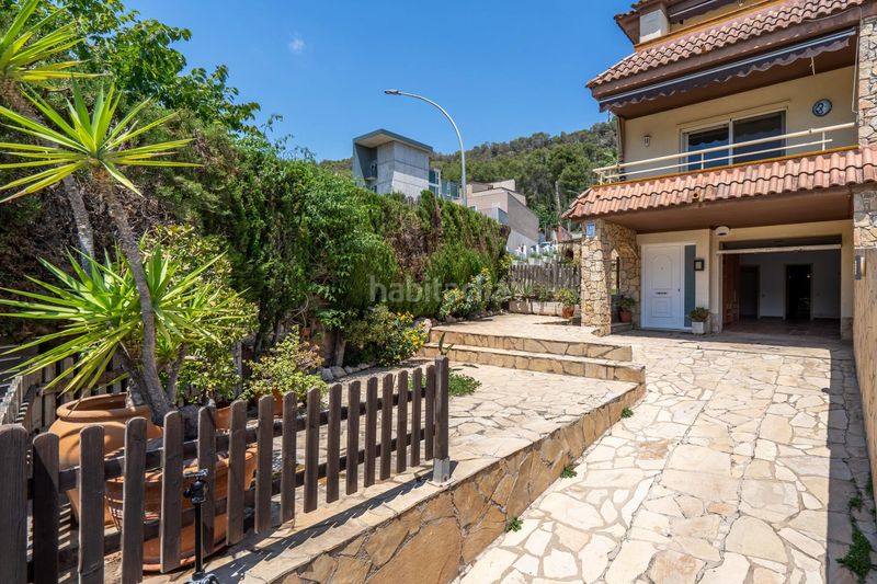 Foto e25b0490-45a6-4a4c-bac3-f5331536b92e. Casa adosada casa esquinera en venta en la palma de cervelló con jardín, piscina, soleada, exterior, zona barbacoa, terrazas, garaje en Palma de Cervelló (La)