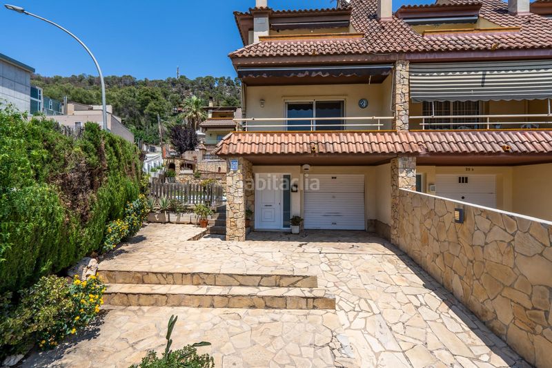 Foto e421e712-cce1-4098-a774-b06d395394a5. Casa adosada casa esquinera en venta en la palma de cervelló con jardín, piscina, soleada, exterior, zona barbacoa, terrazas, garaje en Palma de Cervelló (La)