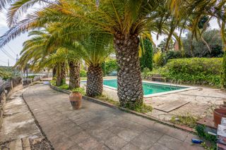 Casa in Pallejà. Gran oportunidad en fontpineda pallejà! dos fincas registrales i