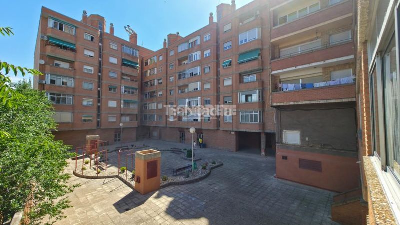 Foto 58d3bc72-a022-415d-afc5-0c1b6ab48016. Pis amb calefacció aparcament a Casco Histórico Guadalajara