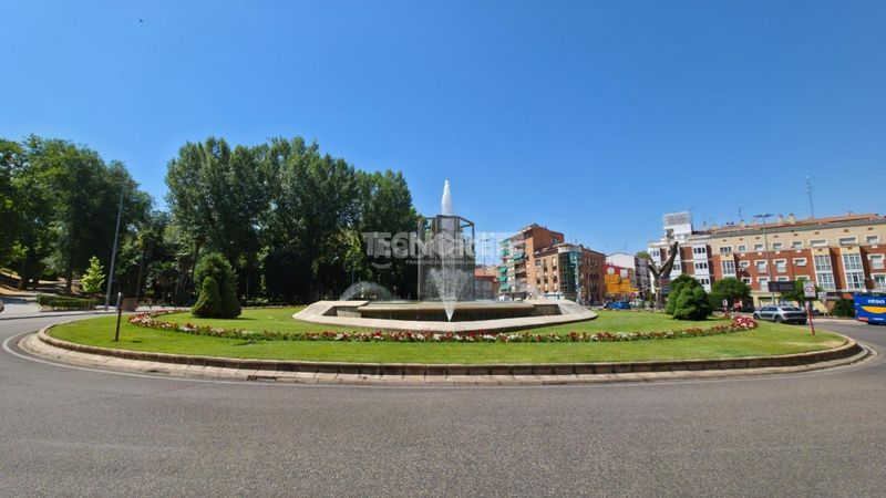Foto b7b449c1-f652-4b64-bb1f-d33a2d7a31e6. Pis amb calefacció aparcament a Casco Histórico Guadalajara