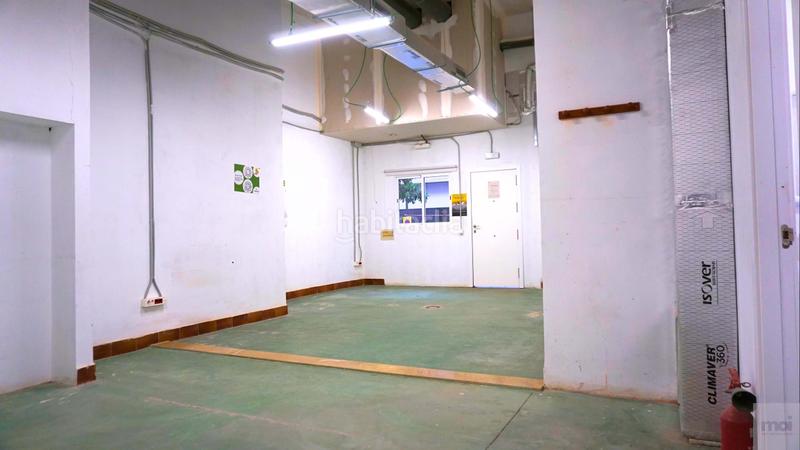 Foto 5c55a2a3-c032-44b7-8b87-51b24caa4f06. Local comercial en Nou Moles Valencia