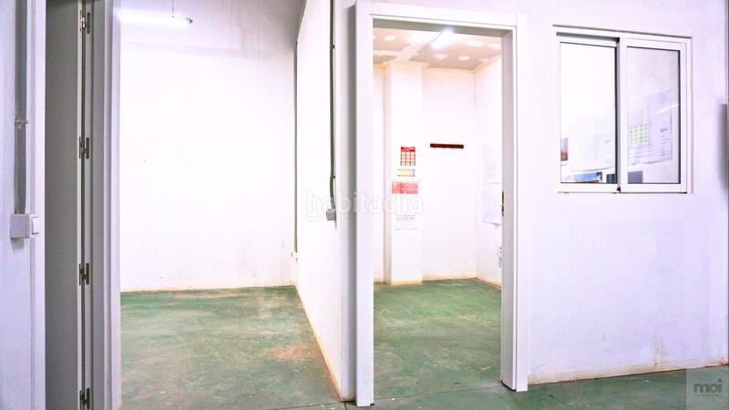 Foto 852e4483-c49f-4777-a634-5f8c4e957b9a. Local comercial en Nou Moles Valencia