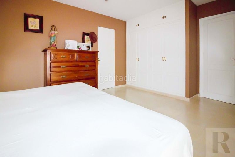 Foto 186e1f0d-e6c4-4726-842e-699125979669. Etagenwohnung in Nueva Andalucía centro Marbella
