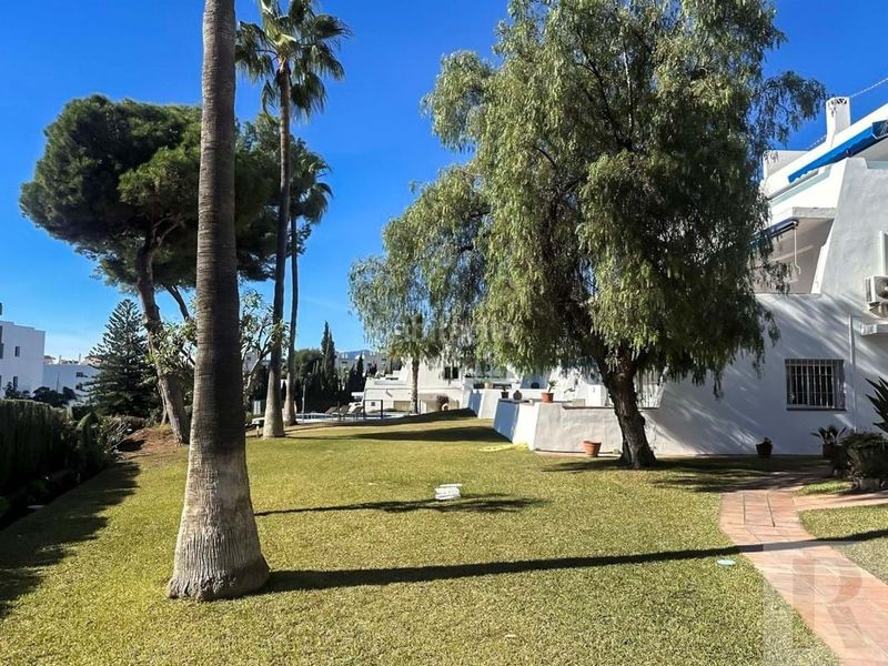 Foto ae78ca0d-df90-4084-a08d-eab290e1fba2. Etagenwohnung in Nueva Andalucía centro Marbella
