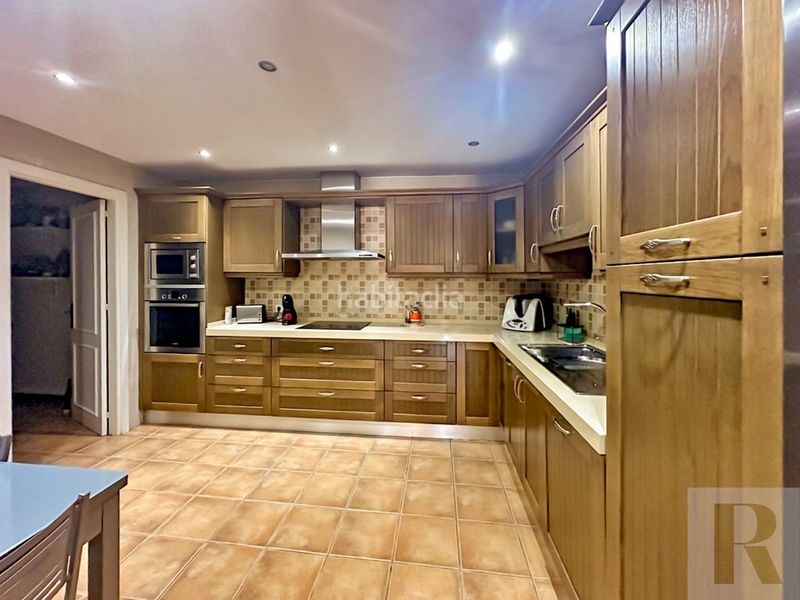Foto f3f18cf6-ffd9-4169-82f5-37e93463b70f. Etagenwohnung in Nueva Andalucía centro Marbella