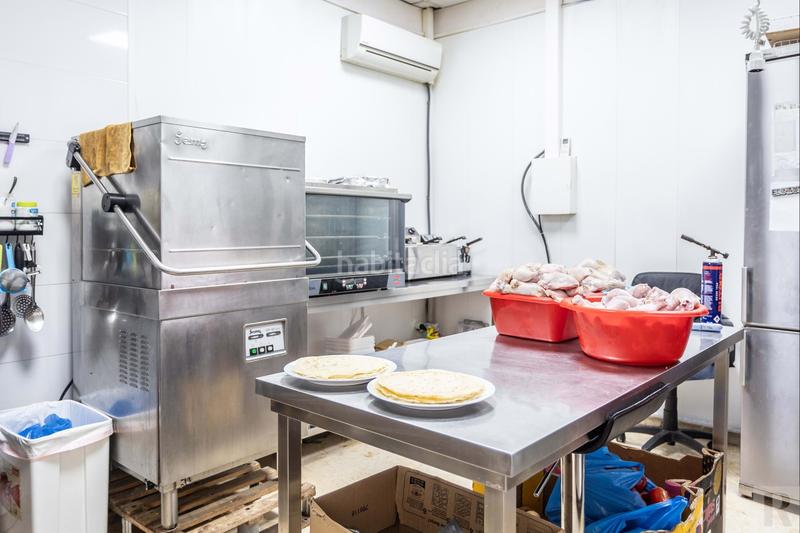 Foto 0c2d2f45-1bff-4264-9ba1-cf8139fd3faa. Traspaso local comercial en Avenida de la Paz Xirivella