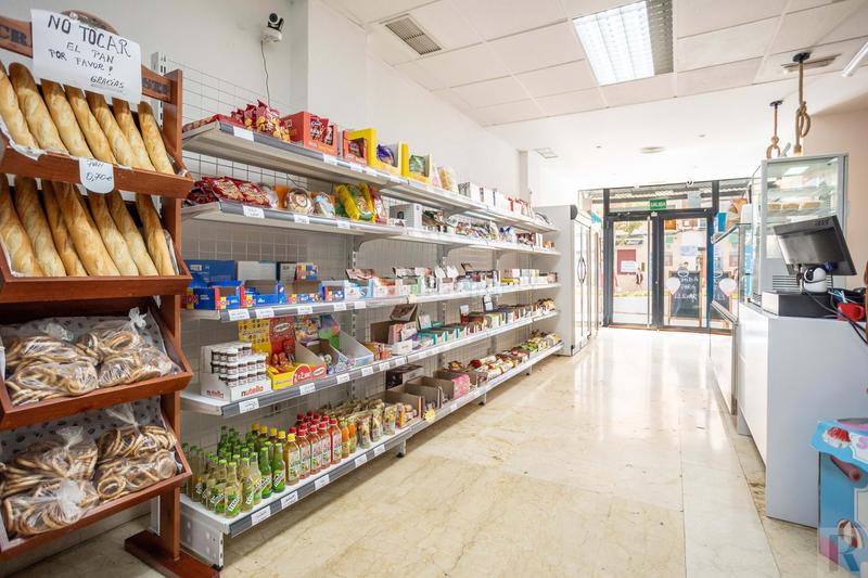 Foto 1d8681e6-8bad-4bc5-ab8b-f2cd6ea3b738. Traspaso local comercial en Avenida de la Paz Xirivella