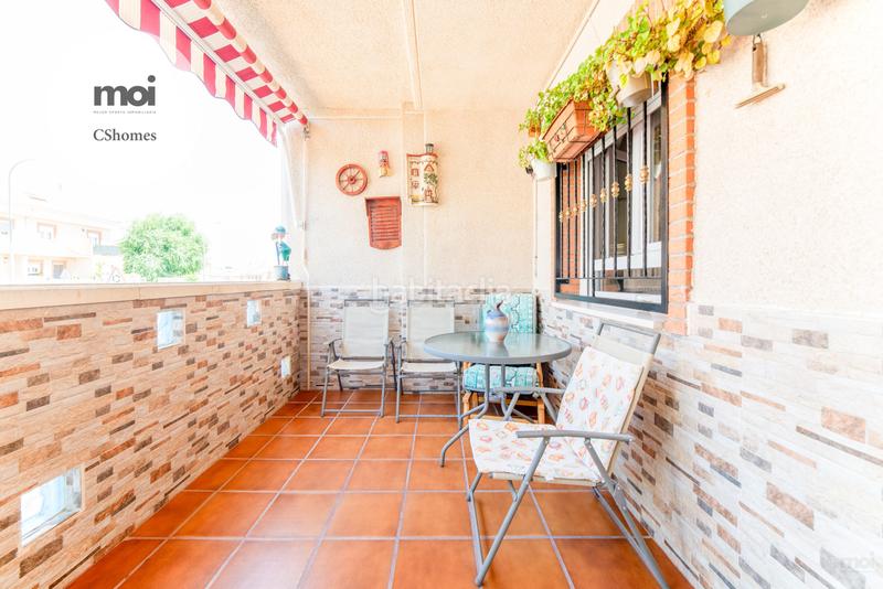 Foto b28fde58-58ec-4881-8f45-70be9fa3e0ea. Casa amb calefacció aparcament piscina a Las Lomas Seseña