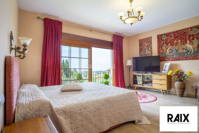 Foto a98a03ab-b86f-4cc3-8be0-0fa7877a57e9. Casa amb calefacció aparcament piscina a El Rosario - Ricmar Marbella