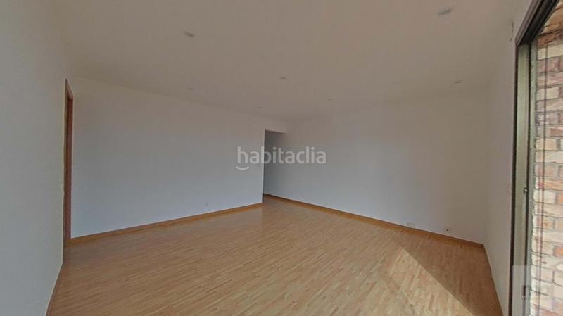 Foto 37ac5556-d441-4e1b-a242-13bd300f52c1. Pis a Diagonal-Colomeres Gavà