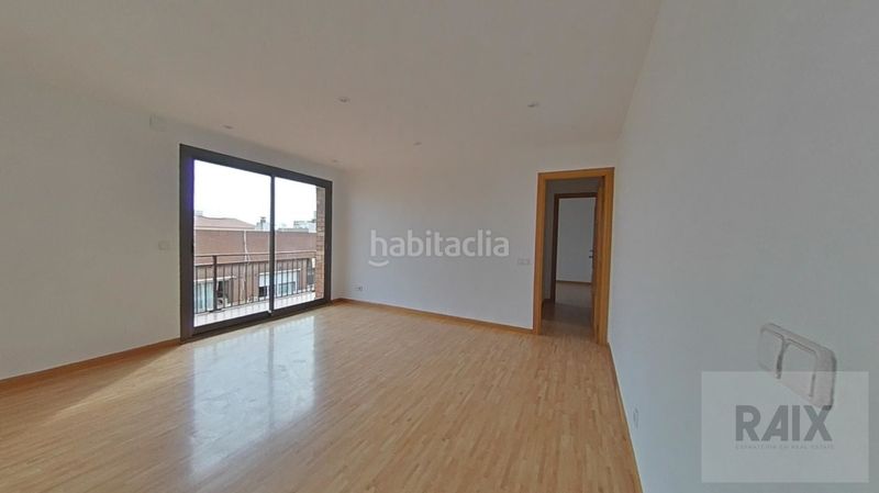 Foto a7ca3bd5-6ed1-4bb9-a360-05713882e3d2. Pis a Diagonal-Colomeres Gavà