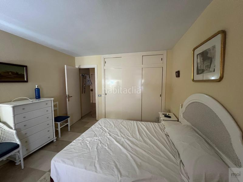 Foto 8e421014-a96d-4f3d-b55e-0088801ce544. Flat with parking pool in Playa Bajadilla - Puertos Marbella