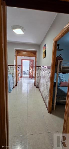 Foto 519ebcd1-2c3c-4f3c-b3b3-260bf2e56df6. Casa adossada a Centro Histórico Vélez - Málaga