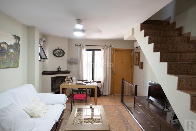 Foto e6360914-c5b9-421e-b758-69ea3f6a1938. Casa en La Colina Torremolinos