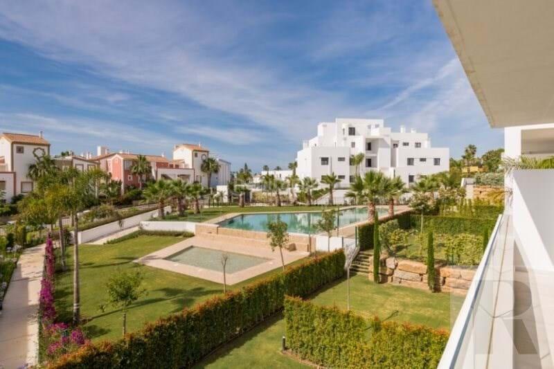 Foto dbe49631-f80b-4748-a312-3ceca9585e91. Piso en Paraiso - Barronal Estepona