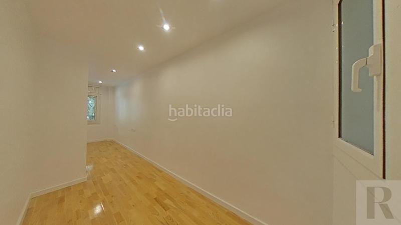 Foto b3e69980-de49-451e-abd5-21e6c055dc90. Appartamento in Sants Barcelona