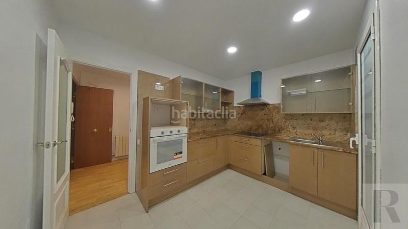 Foto bafbba6c-8348-4bd1-bc10-7054808d8ceb. Appartamento in Sants Barcelona