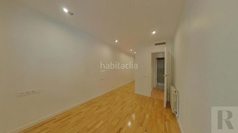 Foto d53593d3-f387-44bc-8251-e4f4188464b5. Appartamento in Sants Barcelona