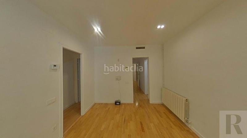 Foto 1762ebaf-bc02-4429-a75c-00f908b4160e. Appartement dans Sants Barcelona