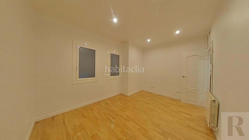 Foto 1ee03b10-a761-4bf2-af25-8e7be505db38. Appartement dans Sants Barcelona