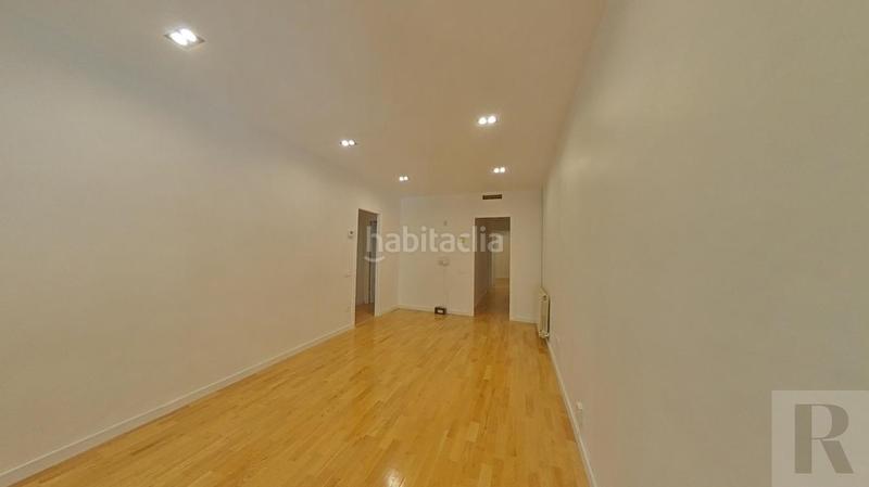 Foto 79093a5f-16ab-45c9-860a-24af071ce23b. Appartement dans Sants Barcelona
