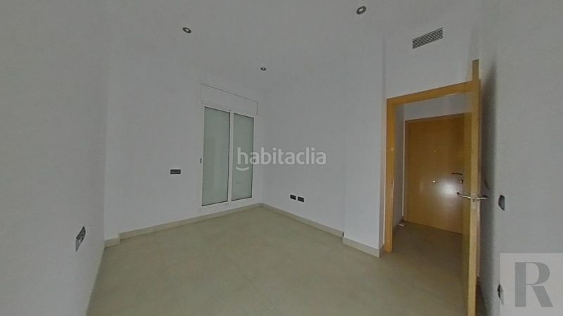 Foto 40e1f586-b143-4859-950c-b14a6b314561. Pis a El Camp de l´Arpa del Clot Barcelona