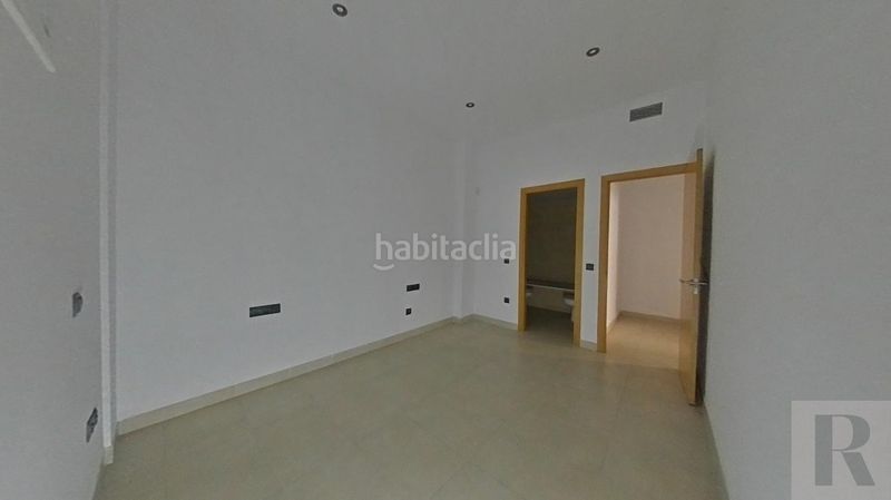 Foto 51eda12c-78c7-4088-9712-9d00040851bd. Pis a El Camp de l´Arpa del Clot Barcelona