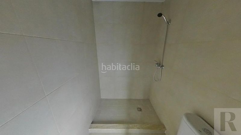Foto a3645971-1ab2-42d5-afb0-a11c66509fe5. Pis a El Camp de l´Arpa del Clot Barcelona