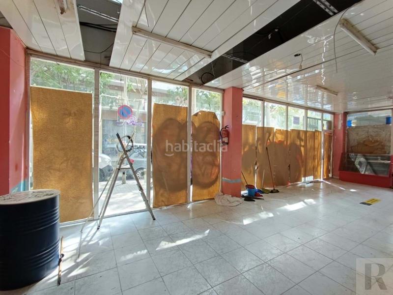 Foto 5869602f-1e0a-4e3a-a276-918735bcf1b2. Local comercial en Poblenou Barcelona